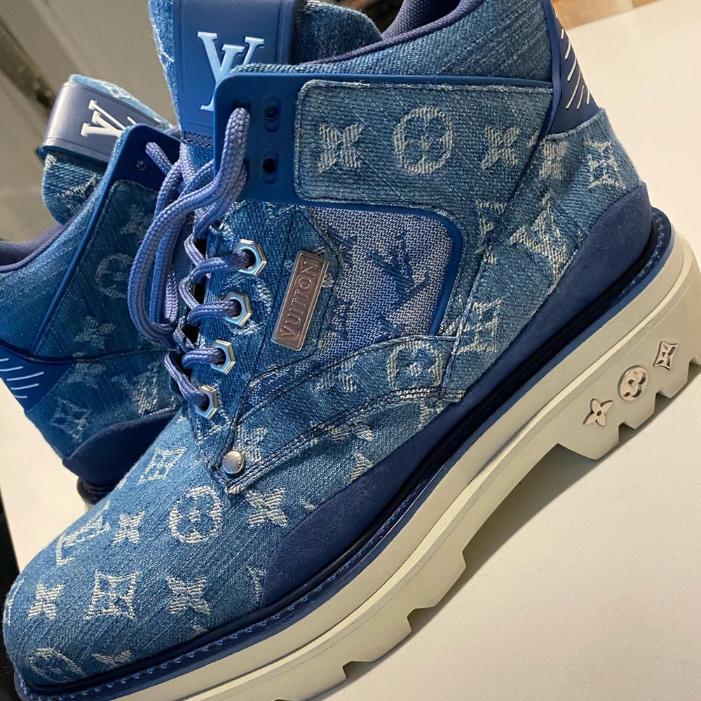 Louis Vuitton Men’s Oberkampf Cloth boots . Worn ONCE great condition